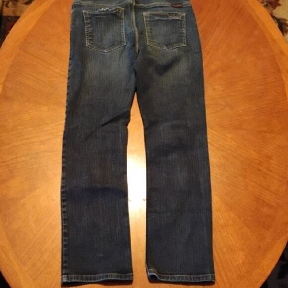 Wrangler Auth. Jeans - Sizes: 14R       (1113) - Picture 3 of 4